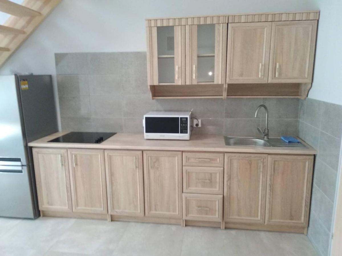 Kamienica Zerniki Wroclawskie Luaran gambar
